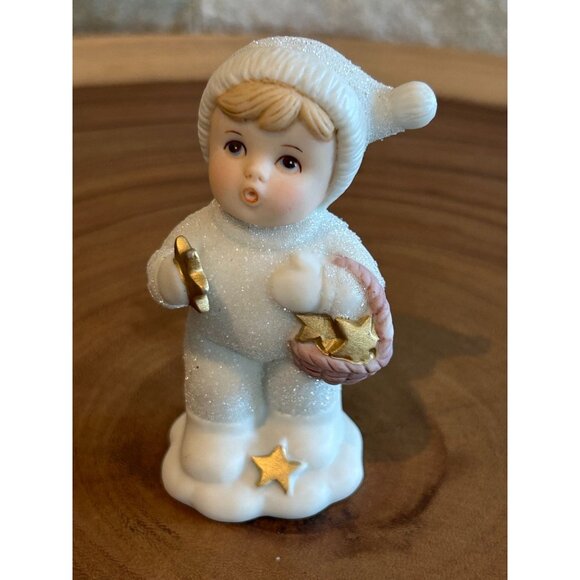 Vintage Homco Snow Baby Figurine With Basket Of Stars Glittery Porcelain - Picture 1 of 8